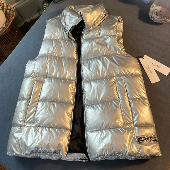Calvin Klein Performance Jackets & Blazers - Gorgeous NWT Calvin Klein performance metallic silver puffer vest CUTE S 💋